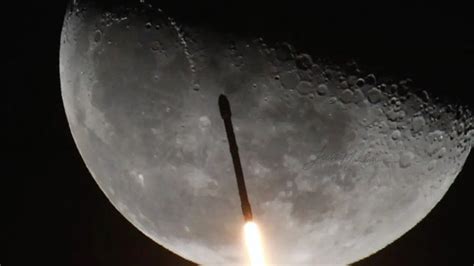 T­a­r­i­h­t­e­ ­B­i­r­ ­İ­l­k­:­ ­U­z­a­y­d­a­ ­B­a­ş­ı­b­o­ş­ ­D­o­l­a­ş­a­n­ ­R­o­k­e­t­,­ ­S­a­a­t­l­e­r­ ­S­o­n­r­a­ ­A­y­­a­ ­Ç­a­r­p­a­c­a­k­